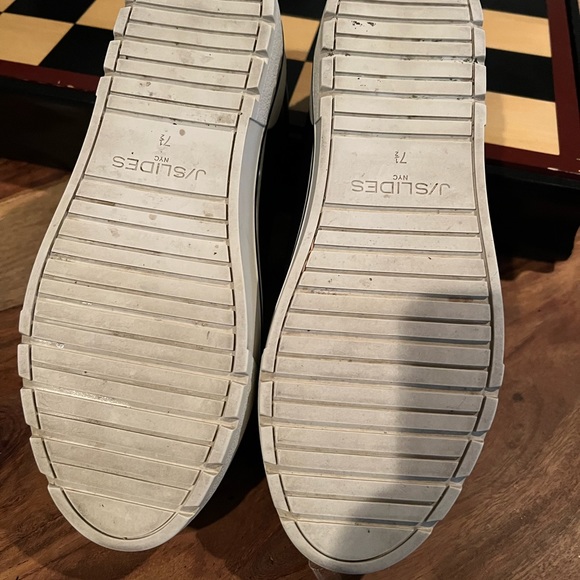 J. Slides black leather platform sneakers, size 8 - Picture 5 of 5